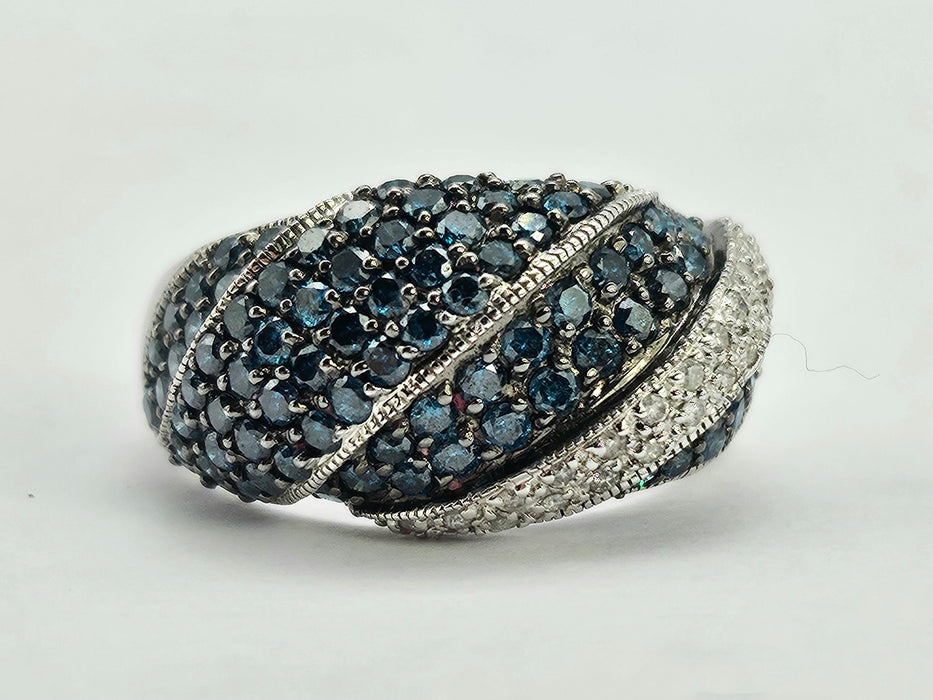 6433 :Vintage:  9ct White Gold Blue & White Natural Diamonds (1.73ct)