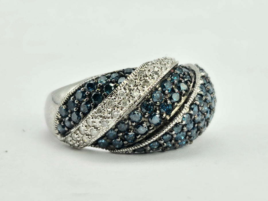 6433 :Vintage:  9ct White Gold Blue & White Natural Diamonds (1.73ct)