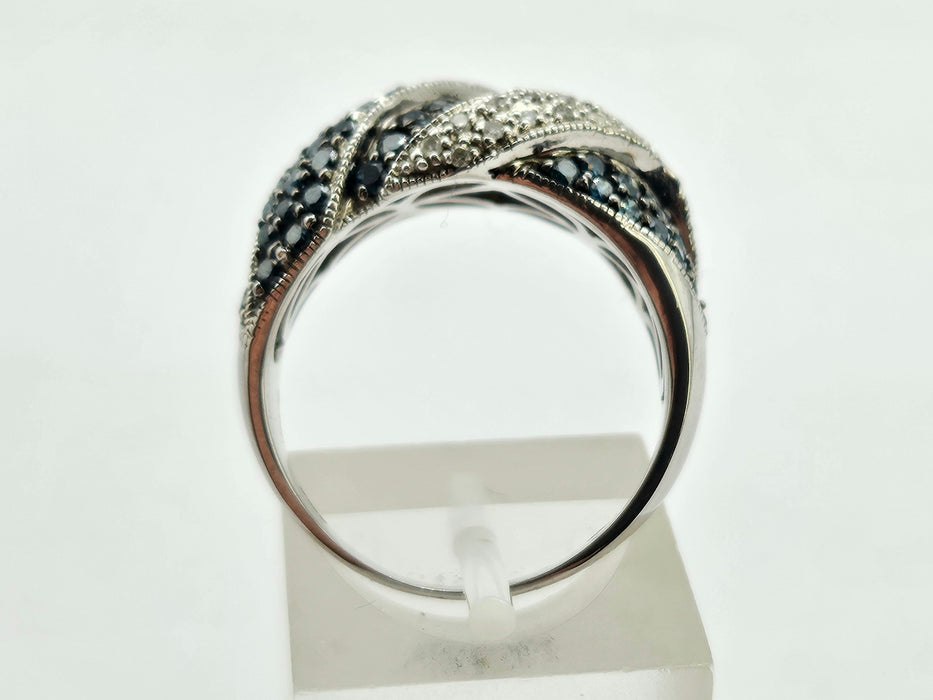 6433 :Vintage:  9ct White Gold Blue & White Natural Diamonds (1.73ct)