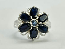 Load image into Gallery viewer, 1027: Vintage; 9ct White Gold Blues Sapphires Flower Head Ring- lovely cut and colours,
