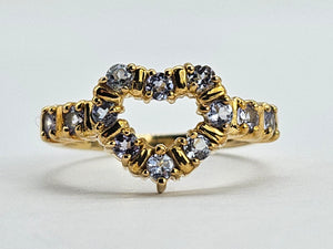 1032: Vintage: 9ct Gold Violet Blue Tanzanites Heart- Set Ring-