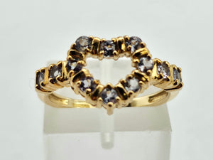 1032: Vintage: 9ct Gold Violet Blue Tanzanites Heart- Set Ring-