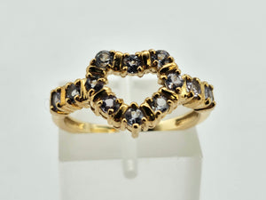 1032: Vintage: 9ct Gold Violet Blue Tanzanites Heart- Set Ring-