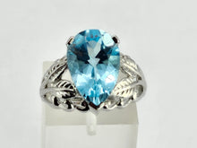 Load image into Gallery viewer, 1325: Vintage: Dramatic: 9ct White Gold Large Swiss Blue Topaz Cocktail Ring
