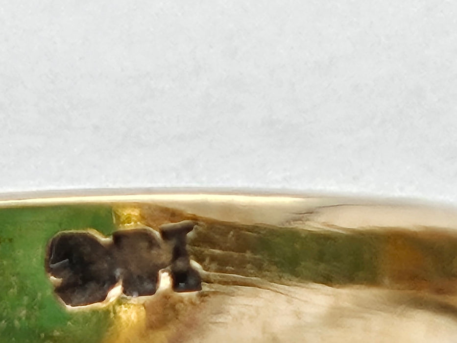 6251 Vintage 9ct Gold Large Carved Chinese Jade Statement Ring