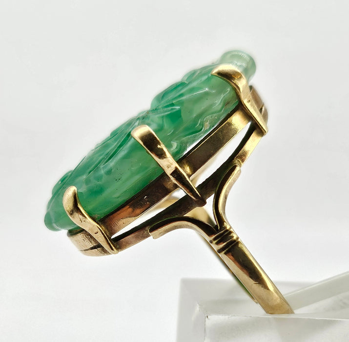 6251 Vintage 9ct Gold Large Carved Chinese Jade Statement Ring