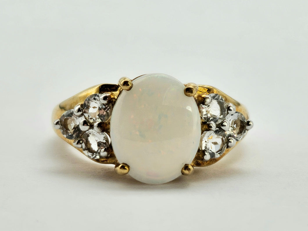 1334: Vintage (1960's) 9ct Gold Cabochon White Opal Topaz Dress Ring- lovely combination