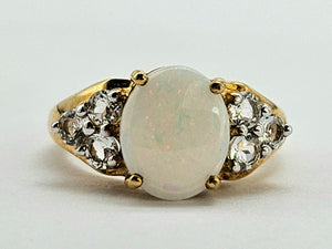 1334: Vintage (1960's) 9ct Gold Cabochon White Opal Topaz Dress Ring- lovely combination