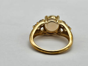 1334: Vintage (1960's) 9ct Gold Cabochon White Opal Topaz Dress Ring- lovely combination