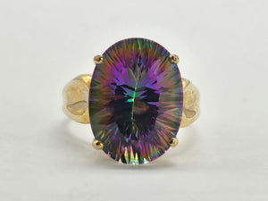 1271: Vintage: 9ct Gold Large Caribbean Topaz Cocktail Ring