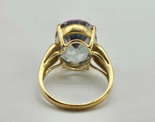 Cargar imagen en el visor de la galería, 1271: Vintage: 9ct Gold Large Caribbean Topaz Cocktail Ring
