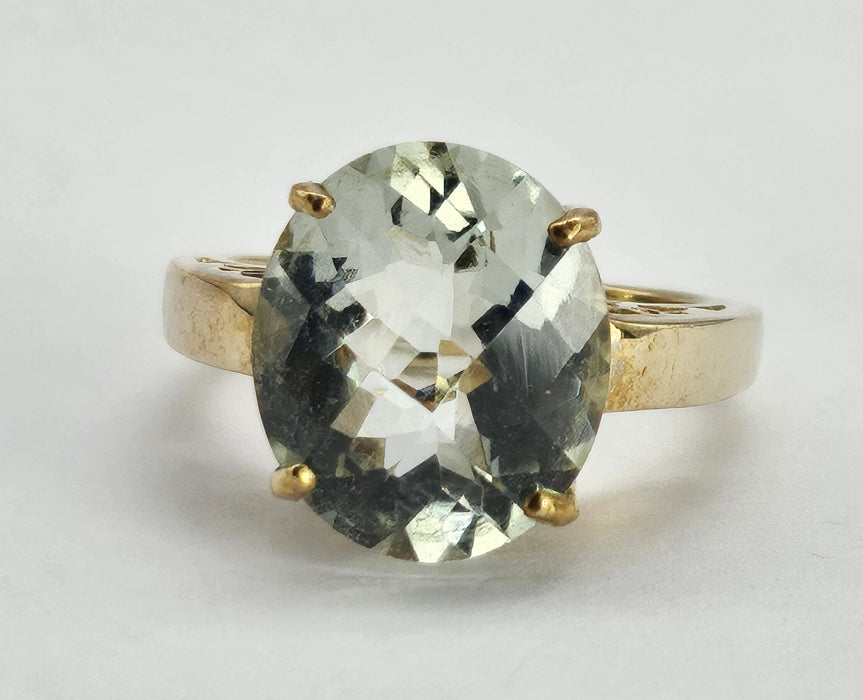 6342: Vintage: 9ct Gold Large Mint Green Tourmaline Cocktail Ring-
