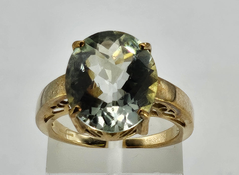 6342: Vintage: 9ct Gold Large Mint Green Tourmaline Cocktail Ring-