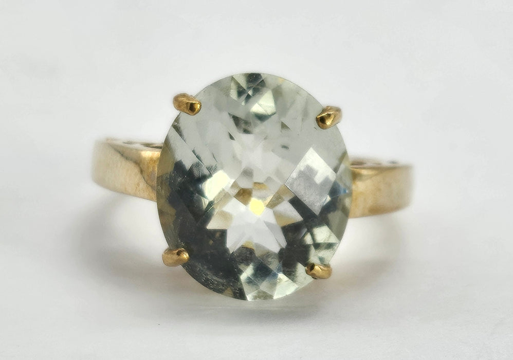 6342: Vintage: 9ct Gold Large Mint Green Tourmaline Cocktail Ring-