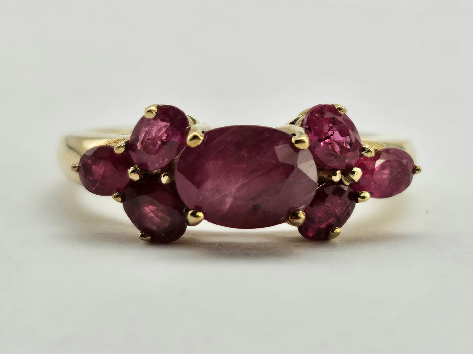 6343 Vintage: 9ct Gold 7 Raspberry Rubies Geometric Set Dress Ring