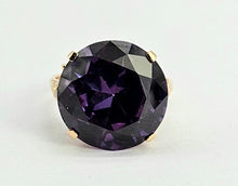 Cargar imagen en el visor de la galería, 0967: Vintage: 14ct Gold Round Cut Purple Sapphire Cocktail Ring- Egyptian beauty
