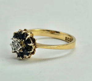 1057: Vintage: 18ct Gold French Blue Sapphires Diamonds Flower Head Ring