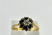 Cargar imagen en el visor de la galería, 1057: Vintage: 18ct Gold French Blue Sapphires Diamonds Flower Head Ring
