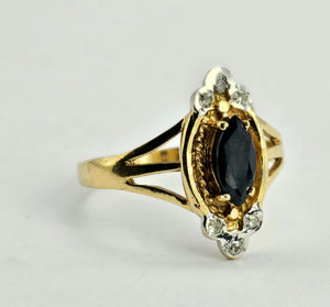 1058: Vintage: 9ct Gold Blue Sapphires Diamonds Dress Ring