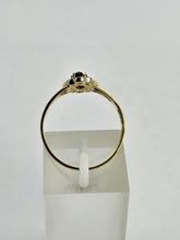 Cargar imagen en el visor de la galería, 1058: Vintage: 9ct Gold Blue Sapphires Diamonds Dress Ring
