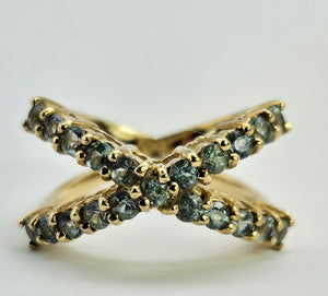 1335: Vintage; Spectacular 9ct Gold 21 Aquamarines Cocktail Ring- striking design