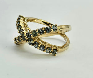 1335: Vintage; Spectacular 9ct Gold 21 Aquamarines Cocktail Ring- striking design