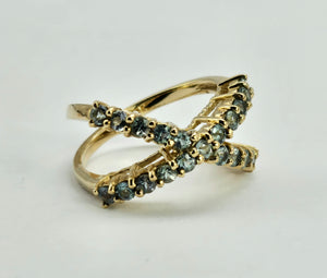 1335: Vintage; Spectacular 9ct Gold 21 Aquamarines Cocktail Ring- striking design