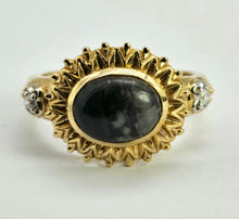 Cargar imagen en el visor de la galería, 1274: Vintage: 9ct Gold Cabochon &quot;Carbuncle&quot; Black Agate Diamonds Signet Ring

