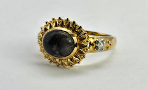 1274: Vintage: 9ct Gold Cabochon "Carbuncle" Black Agate Diamonds Signet Ring