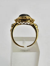 Cargar imagen en el visor de la galería, 1274: Vintage: 9ct Gold Cabochon &quot;Carbuncle&quot; Black Agate Diamonds Signet Ring
