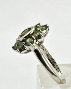 1026: Vintage: 9ct White Gold Green Sapphires Flower Head Ring- crisp, clean , eye candy