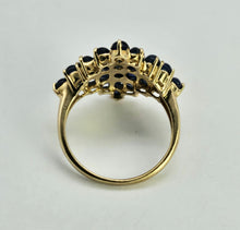 Cargar imagen en el visor de la galería, 1249: Vintage: Iconic 9ct Gold French Blue Sapphires Geometric Cluster Ring
