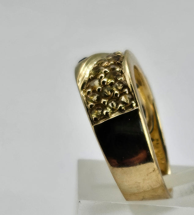 1308: Vintage: Statement 9ct Gold Yellow Sapphires Blue Sapphires Ring- reassuring weight