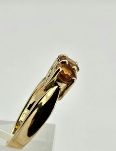 0962: Vintage: 9ct Gold Fiery Orange Citrines Trilogy Ring&nbsp;