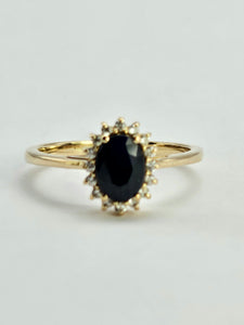 0996: Vintage: 9ct Gold French Blue Sapphire 16 Diamonds Cluster Ring- petite and sparkling