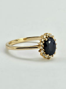 0996: Vintage: 9ct Gold French Blue Sapphire 16 Diamonds Cluster Ring- petite and sparkling