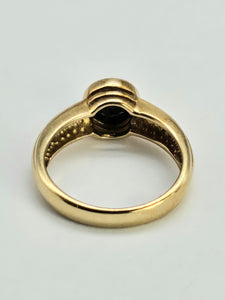 0998: Vintage: 9ct Gold Black Diamond White Diamonds Signet Ring- salt & pepper, eye candy