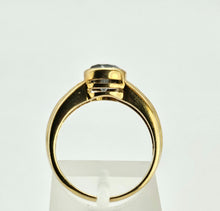 Load image into Gallery viewer, 0998: Vintage: 9ct Gold Black Diamond White Diamonds Signet Ring- salt &amp; pepper, eye candy
