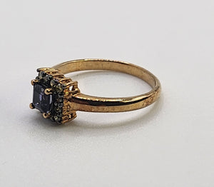 1043: Vintage 9ct Gold Yellow Diamonds Cushion Cut Iolite Dress Ring