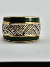 Cargar imagen en el visor de la galería, 0388 9ct Gold  40 Diamonds Green Enamel Dress Ring- lovely
