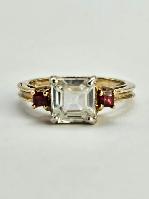 1037: Vintage: 9ct Gold Glacier Zircon Tequila Sapphires Dress Ring- gorgeous combination