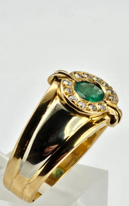 6305 Vintage: 18ct Mixed Gold Emerald Diamonds Target Ring- total statement piece unisex