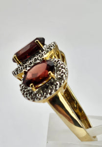 1317: Vintage: 9ct Gold Garnets Diamonds Trilogy Ring- Statement piece