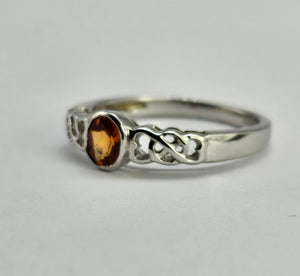 1321: Vintage: 9ct White Gold Orange Citrine&nbsp; Openwork Shank Ring- delightful