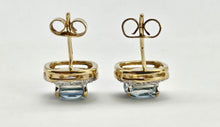 Cargar imagen en el visor de la galería, 0982: Vintage: 9ct Gold Mystic Topaz 16 Diamonds Stud Earrings
