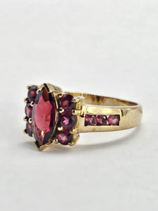 1311: Vintage: 9ct Gold Marquise Cut Garnet Pink Tourmalines Ring-