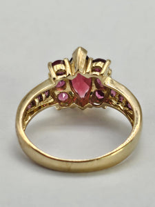 1311: Vintage: 9ct Gold Marquise Cut Garnet Pink Tourmalines Ring-