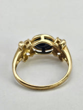 Load image into Gallery viewer, 1323: Vintage: 9ct Gold Australian Blue Sapphire Art Deco Style Ring
