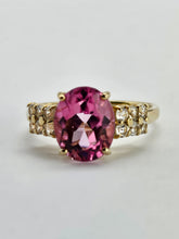 Load image into Gallery viewer, 1330: Vintage: 9ct Gold Pink Topaz, Glacier Topaz, Diamonds Ring- Barbie beauty,
