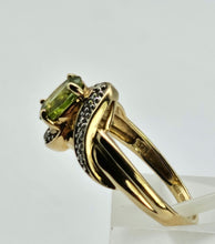 Load image into Gallery viewer, 0986: Vintage: 9ct Gold Illusion Set Peridot Diamonds Dress Ring- eclectic beauty.
